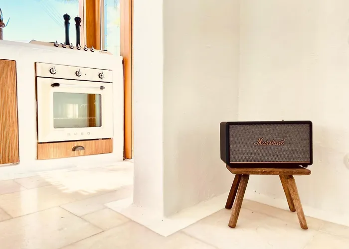 Romeo And Julio Summer House * カラファティス