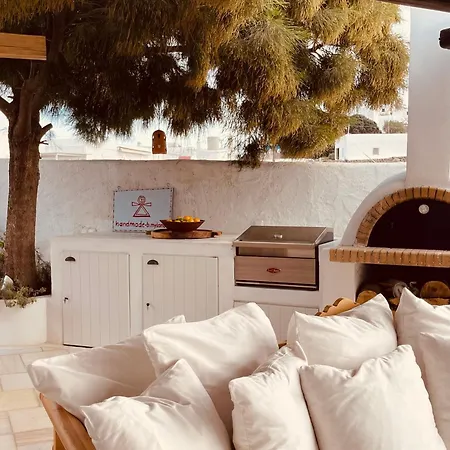 Romeo And Julio Summer House