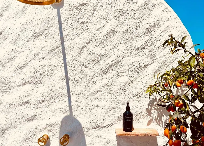 Romeo And Julio Summer House קלפטיס