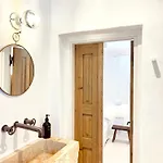 Romeo And Julio Summer House Калафатис