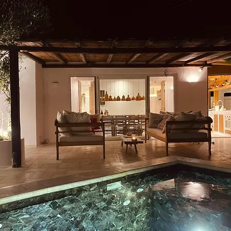 Romeo And Julio Summer House Kalafatis