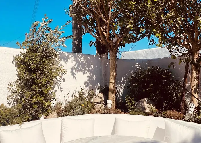 Romeo And Julio Summer House *